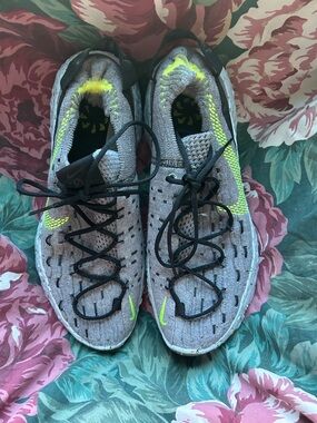 Nike Space Hippie 04
